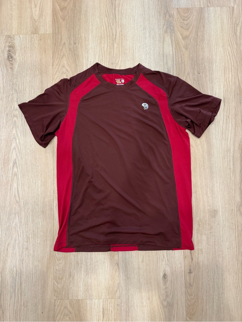 Mountain Hardwear Short Sleeve Athletic Tee - Burgundy & Red - Size Medium